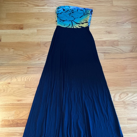 The Limited Strapless Maxi Dress - Picture 3 of 4